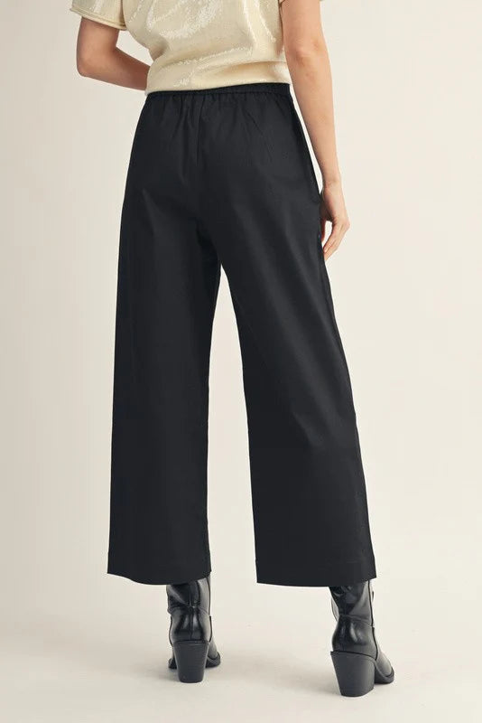 Black High-Waist Wide-Leg Cropped Pants